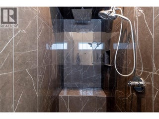 2521 Panoramic Way. Blind Bay, British Columbia