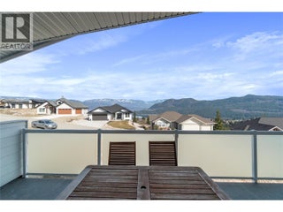 2521 Panoramic Way. Blind Bay, British Columbia