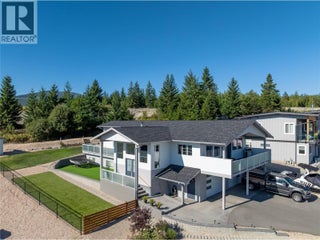 2521 Panoramic Way. Blind Bay, British Columbia