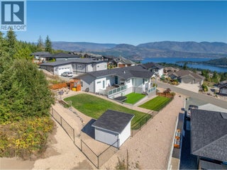 2521 Panoramic Way. Blind Bay, British Columbia