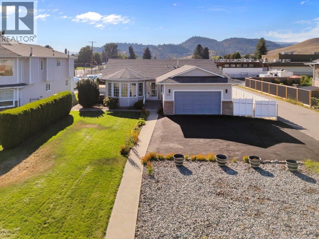 796 Hollywood Road N, Kelowna
