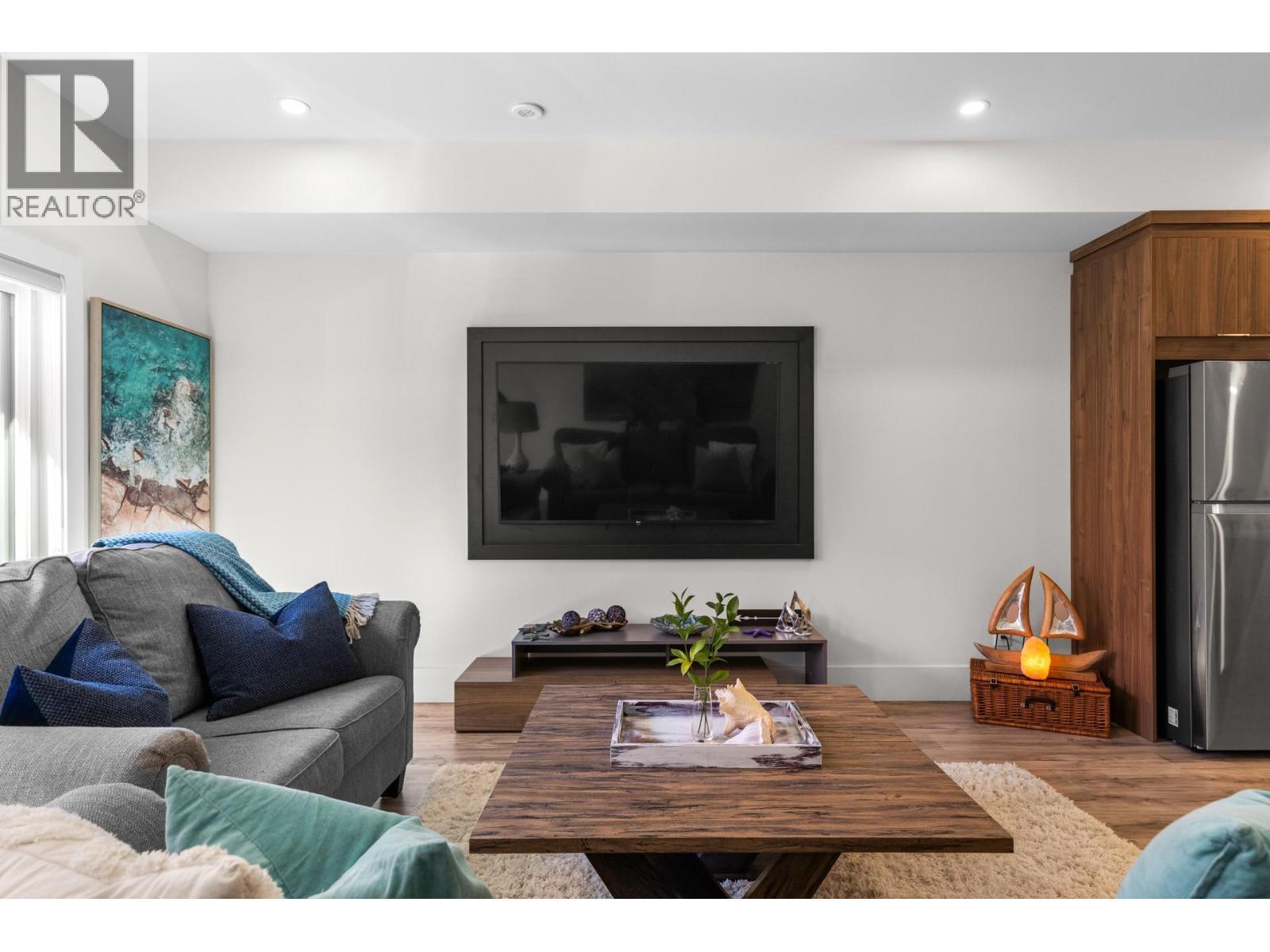 18 Loon Crescent Unit# 3. Osoyoos, British Columbia