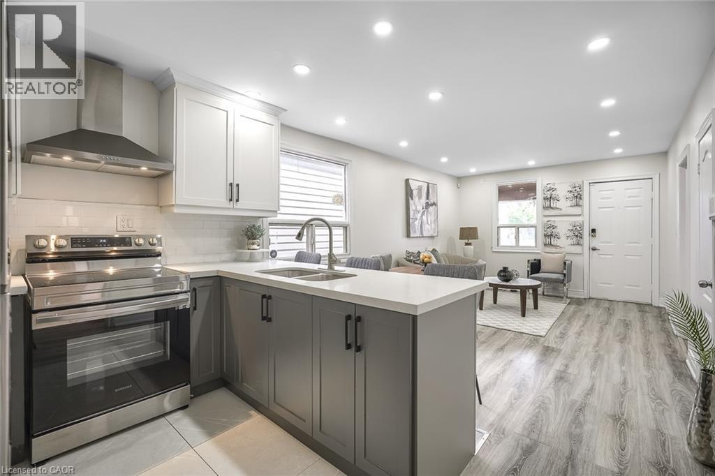 230 Mcanulty Boulevard, Hamilton