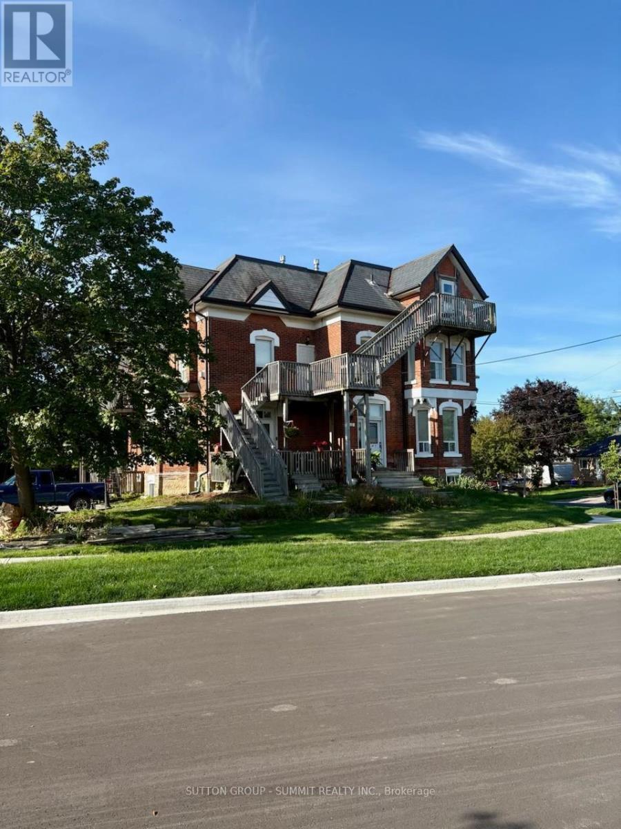 9 - 75 Mcintyre Crescent, Halton Hills (georgetown)