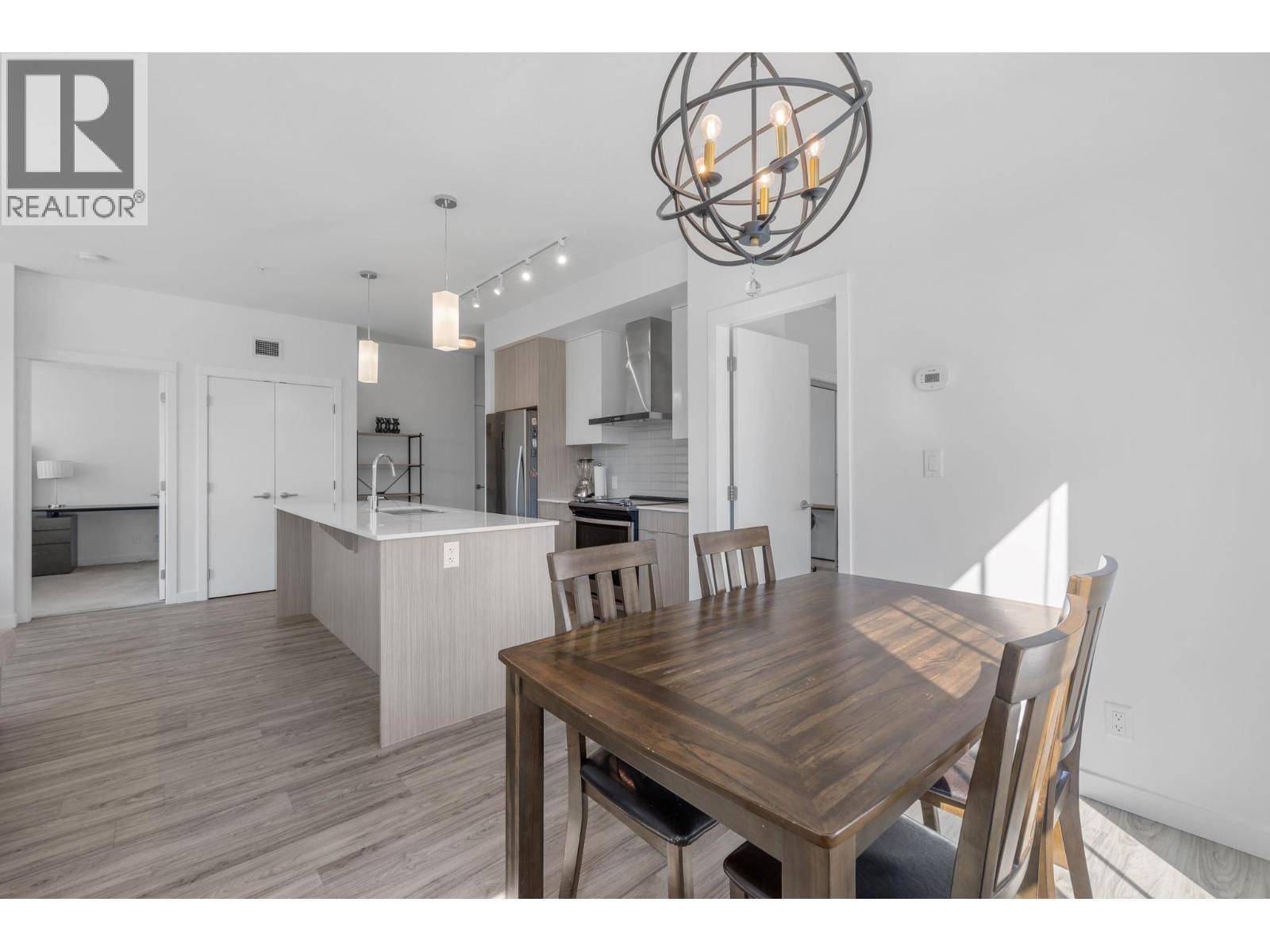 1775 Chapman Place Unit# 221. Kelowna, British Columbia