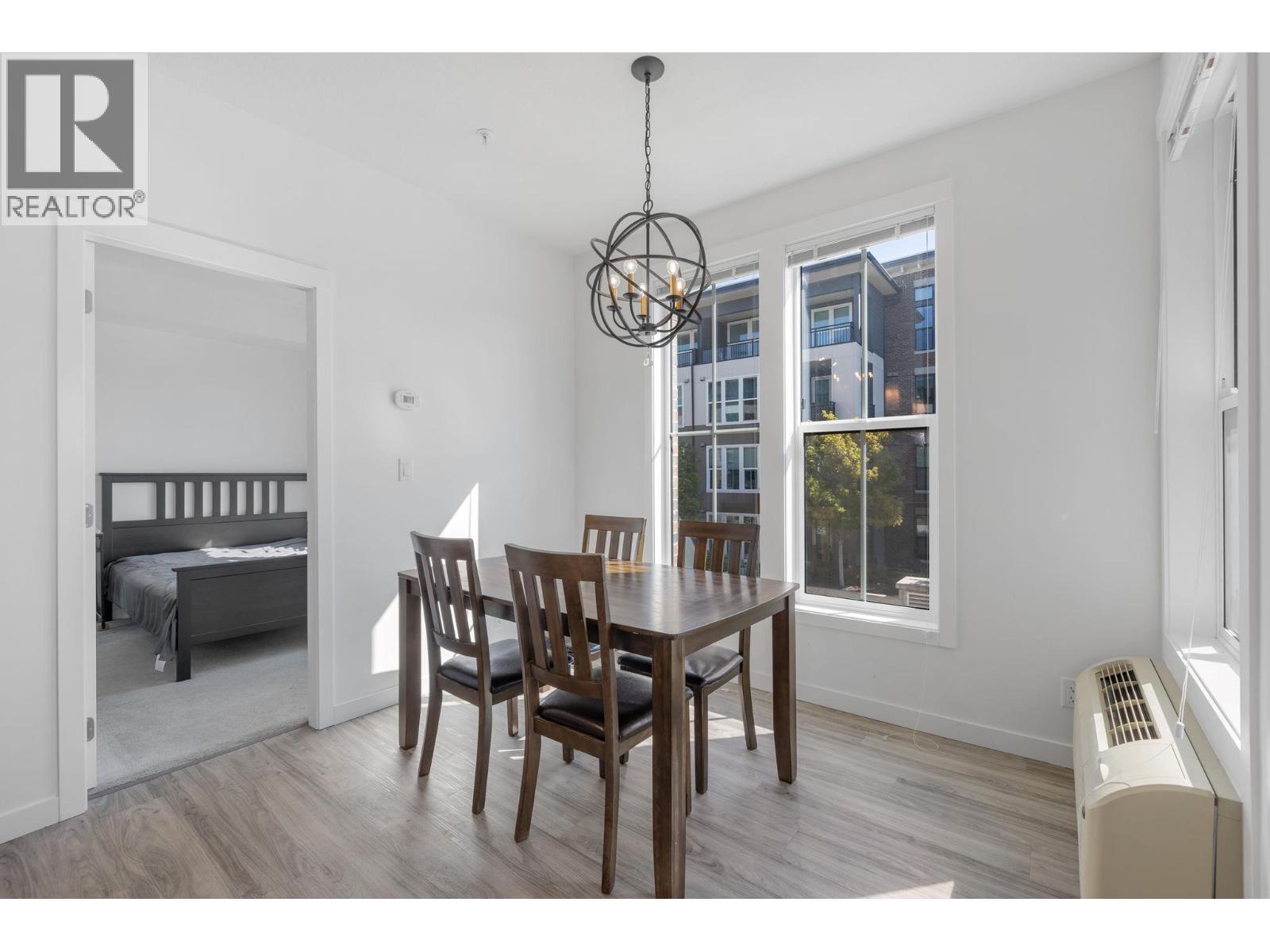 1775 Chapman Place Unit# 221. Kelowna, British Columbia