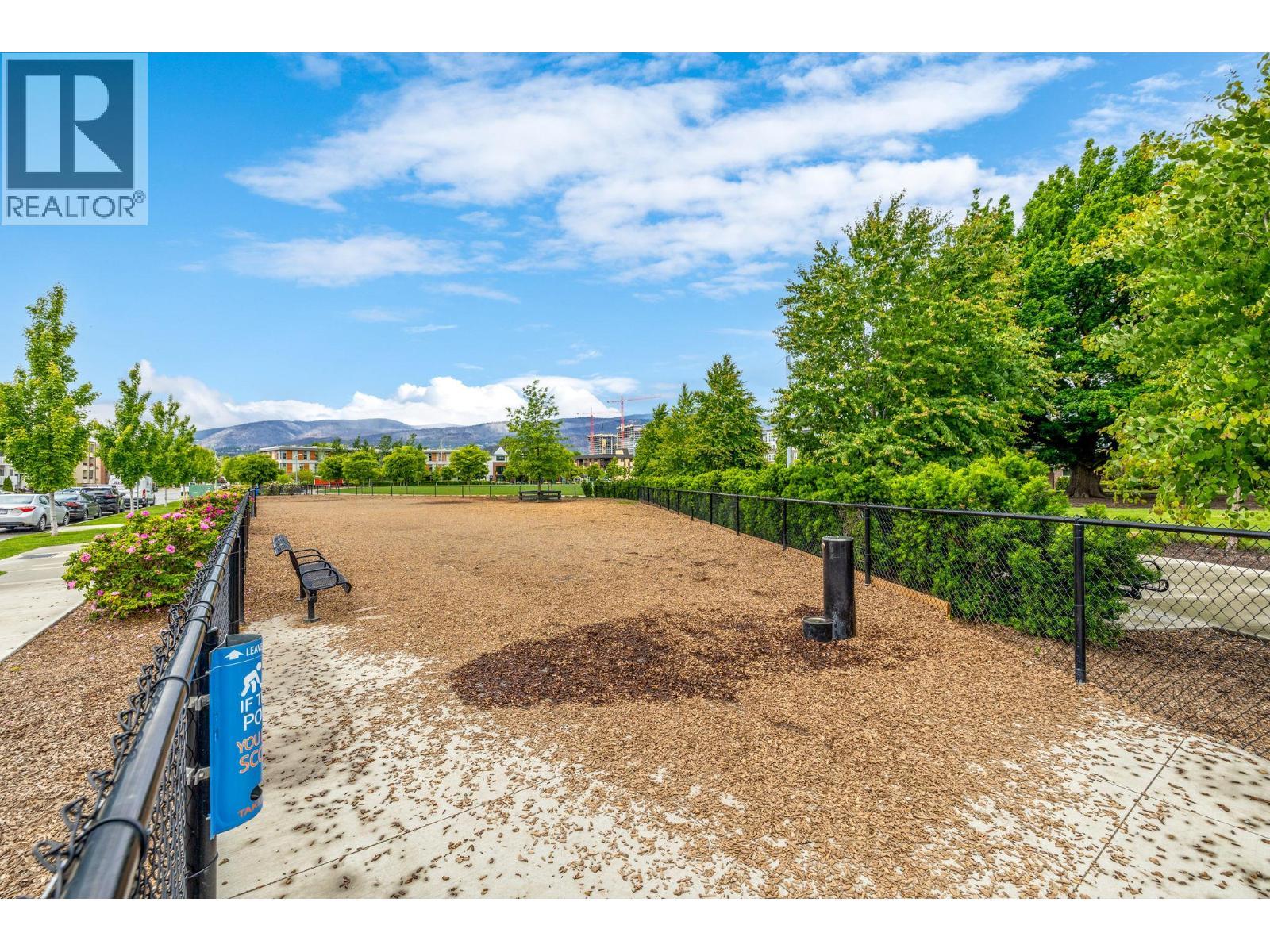 1775 Chapman Place Unit# 221. Kelowna, British Columbia