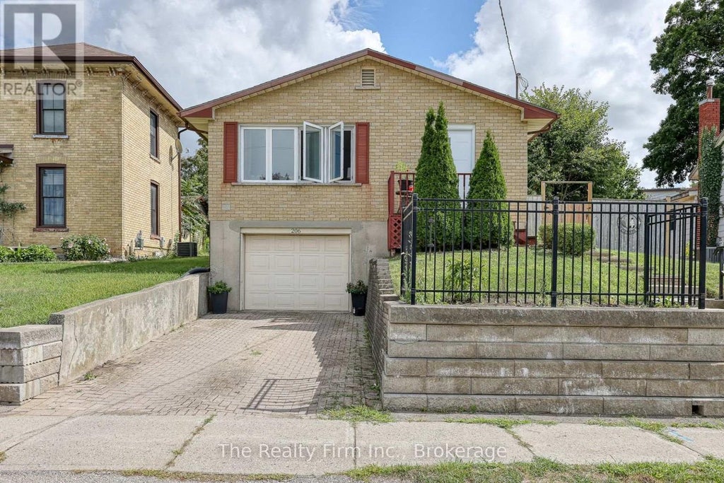 206 Charles Street E, Ingersoll (ingersoll - South)