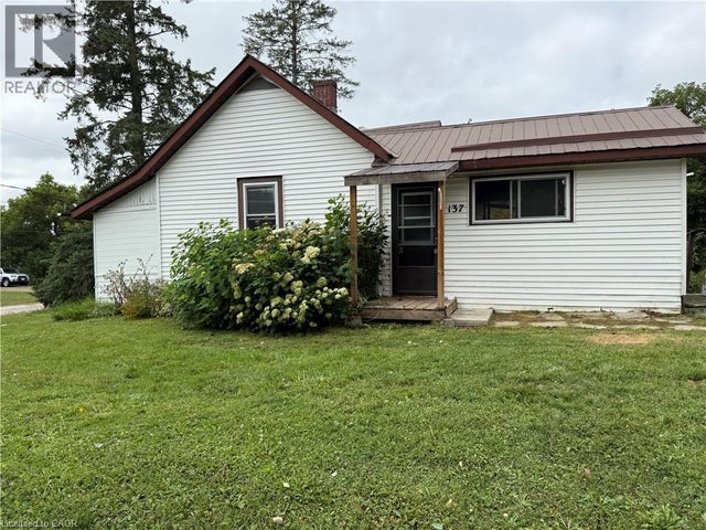 137 Simpson Street, Burk's Falls