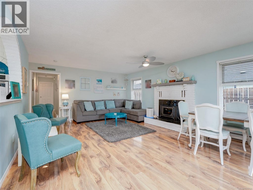 6525 Country Road, Sooke