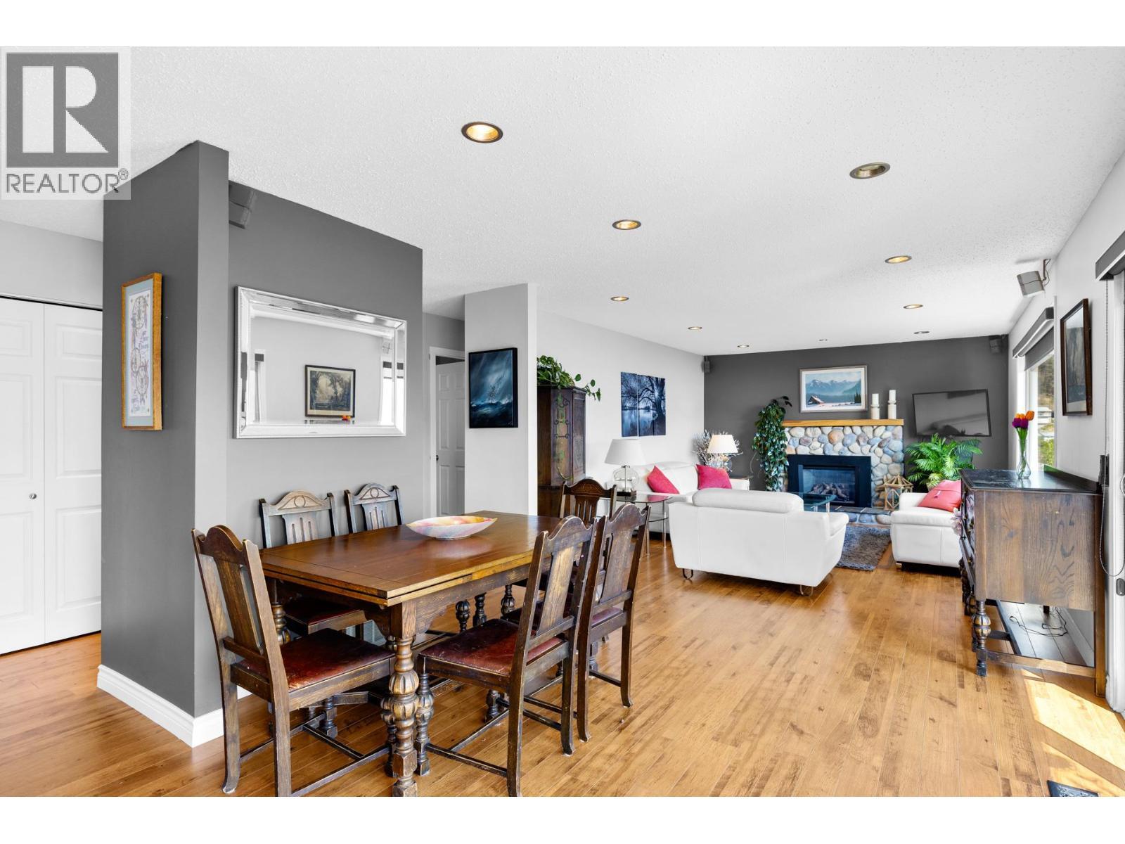 5277 Clarence Road. Peachland, British Columbia