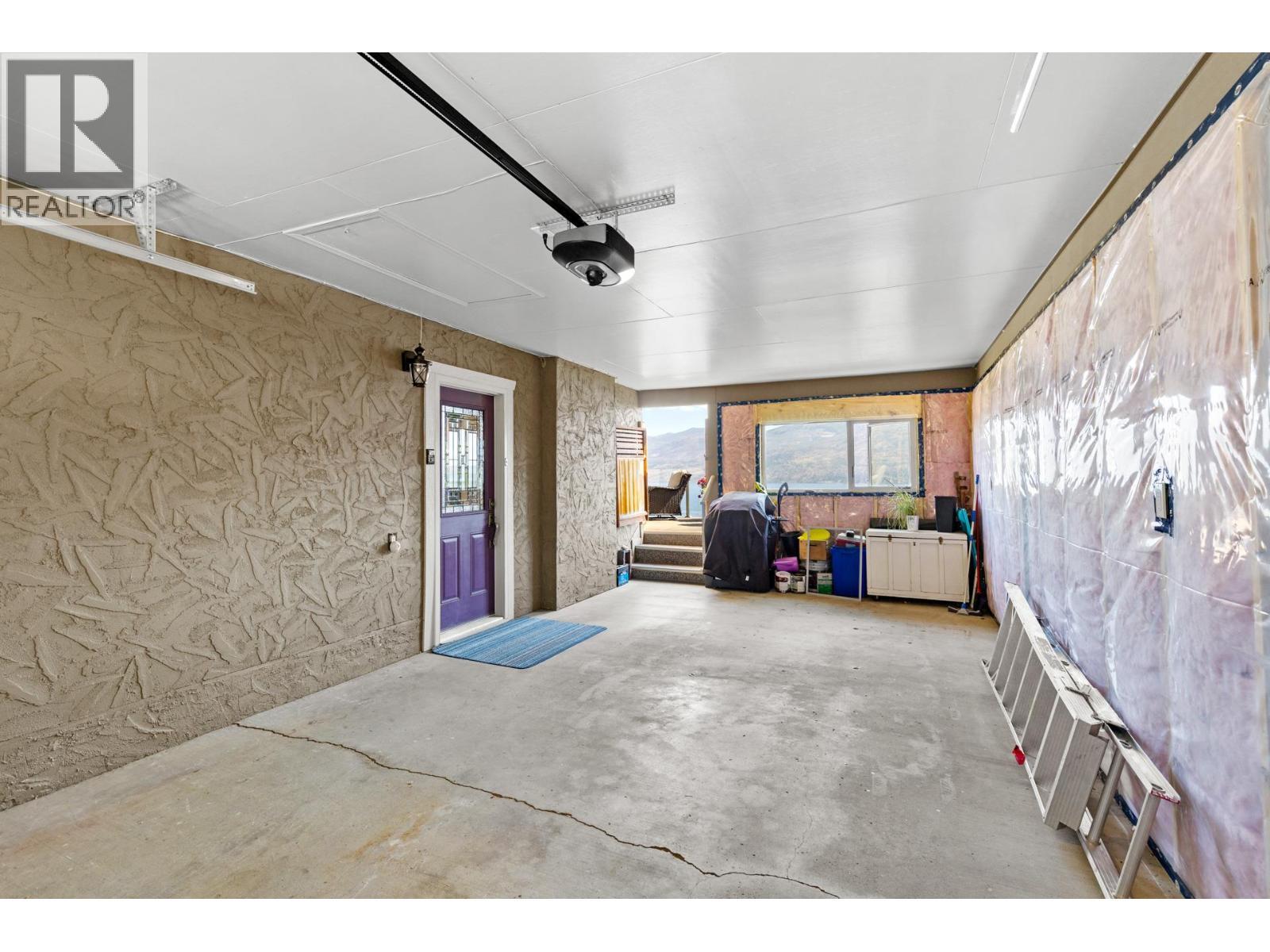 5277 Clarence Road. Peachland, British Columbia