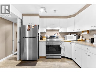 5277 Clarence Road. Peachland, British Columbia