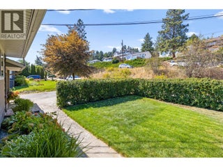 5277 Clarence Road. Peachland, British Columbia