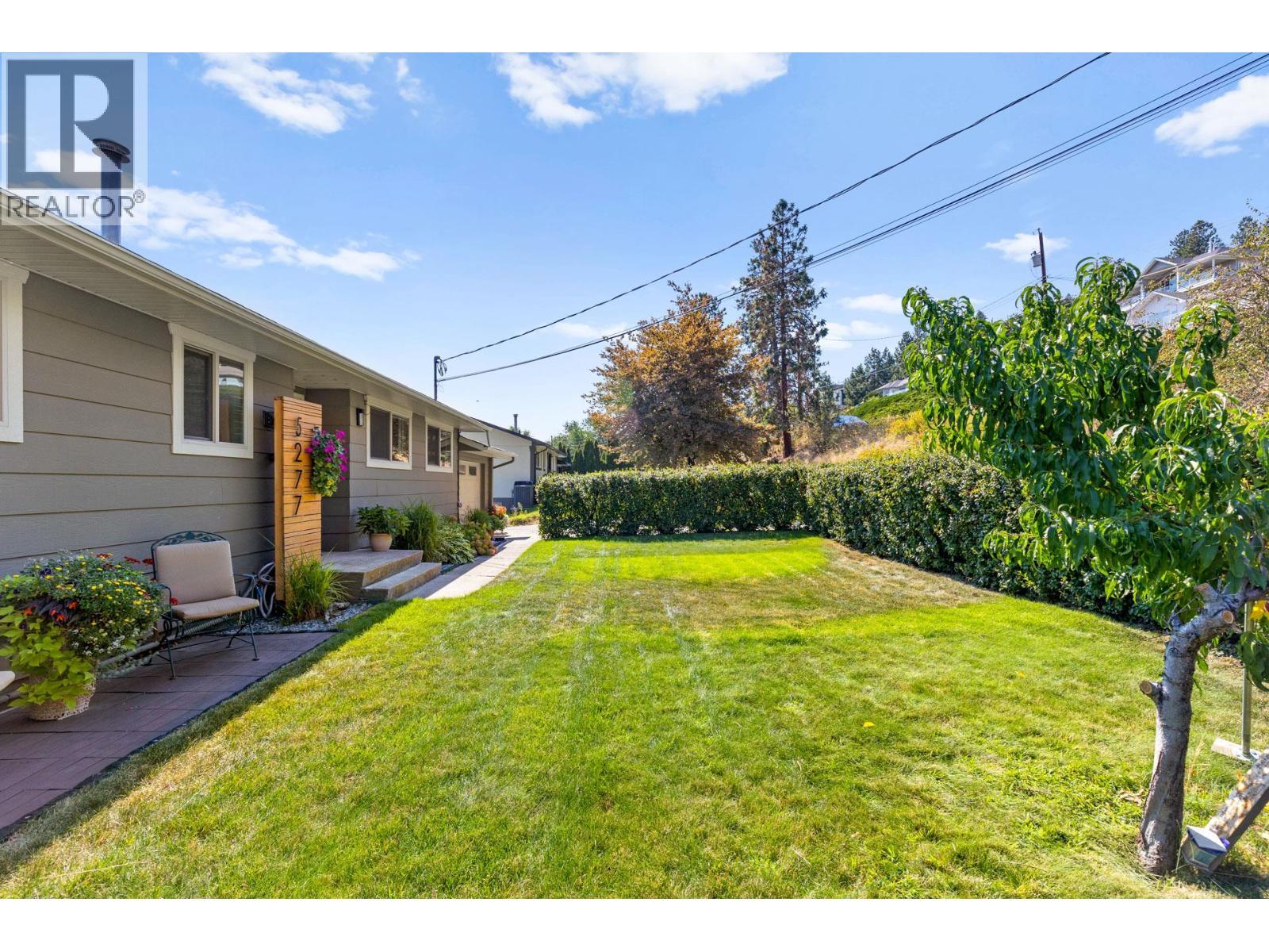 5277 Clarence Road. Peachland, British Columbia