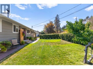 5277 Clarence Road. Peachland, British Columbia