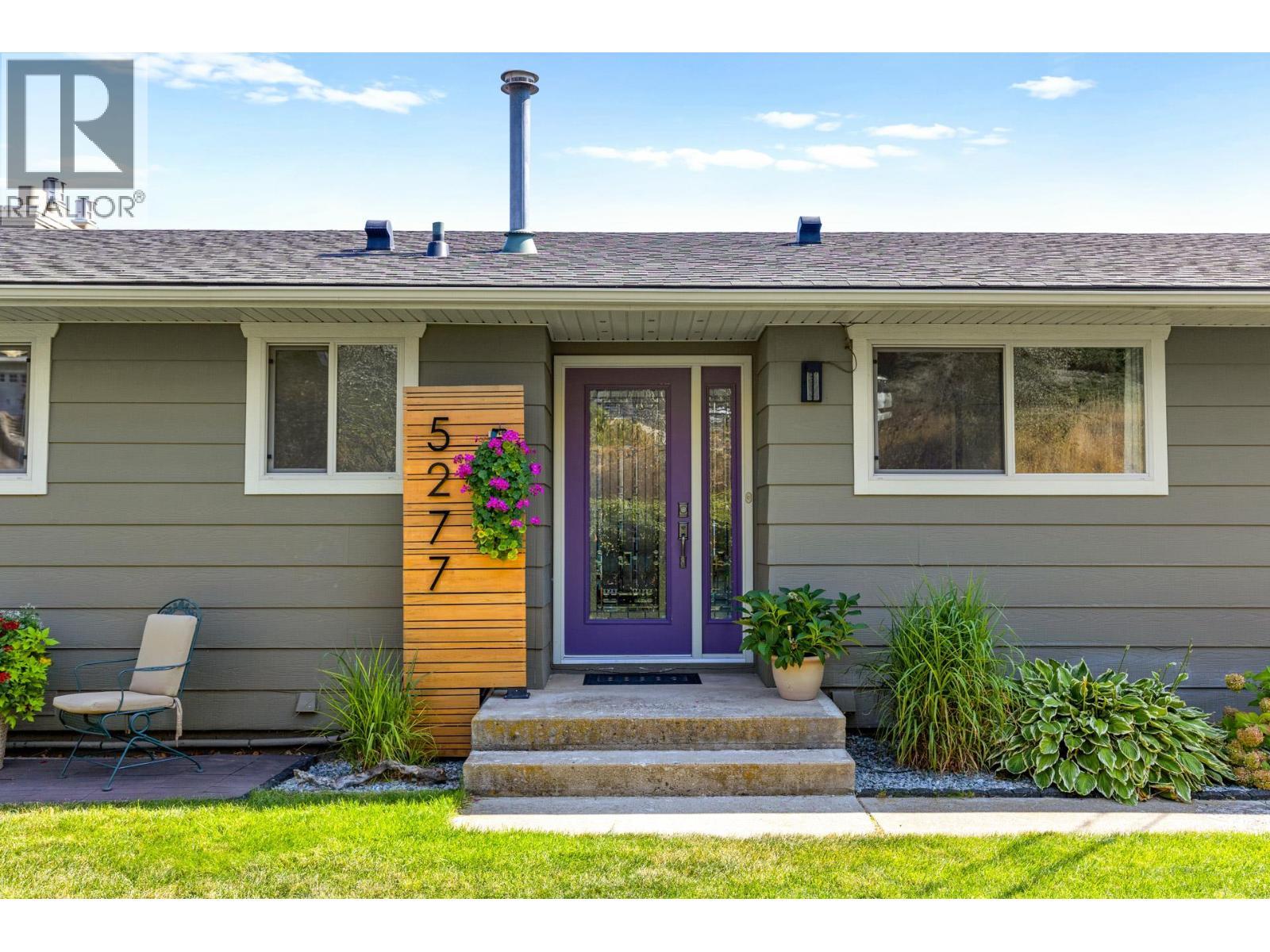 5277 Clarence Road. Peachland, British Columbia