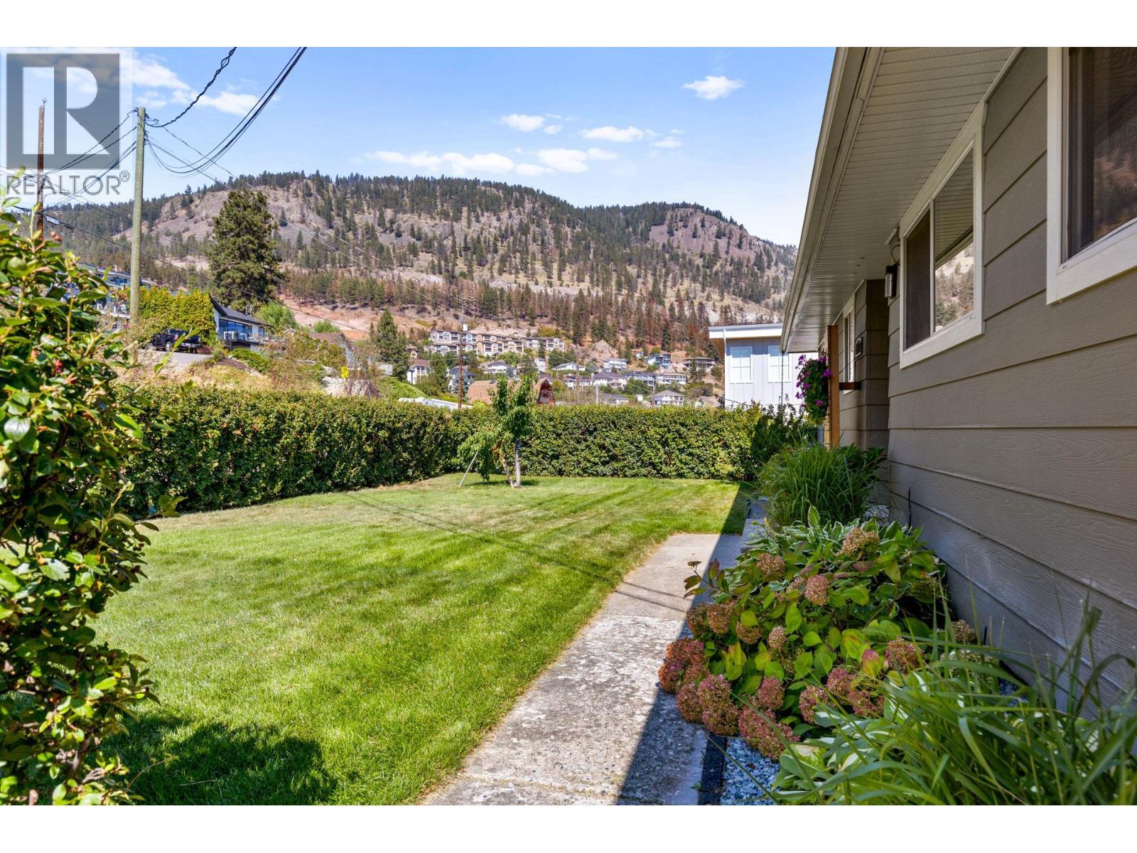 5277 Clarence Road. Peachland, British Columbia