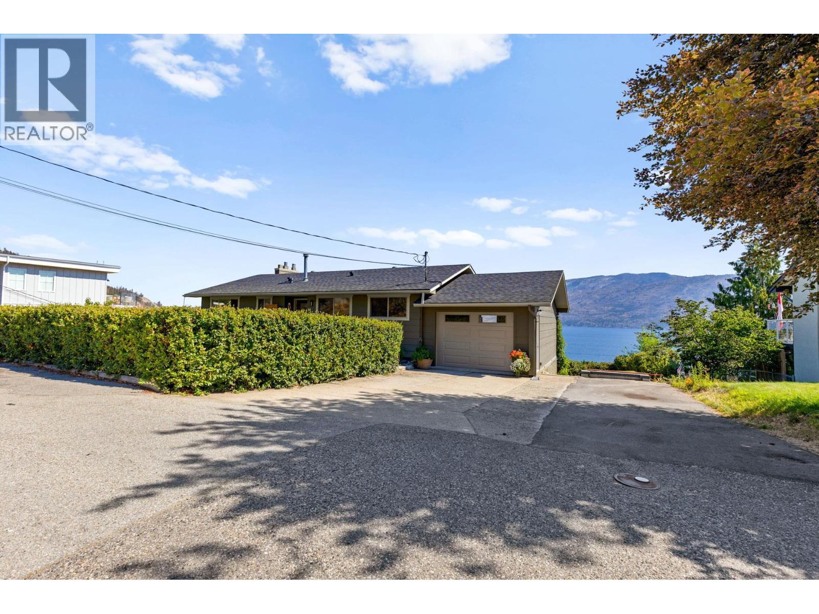 5277 Clarence Road. Peachland, British Columbia