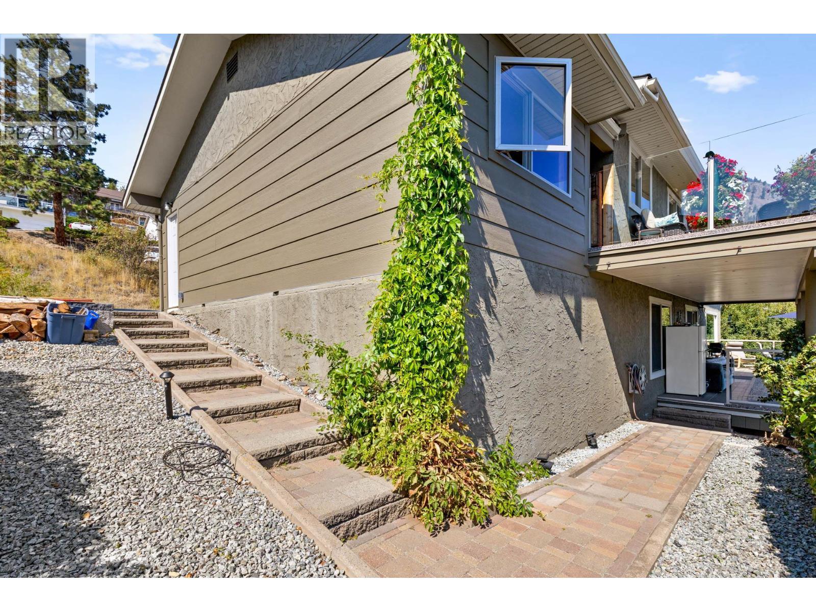 5277 Clarence Road. Peachland, British Columbia