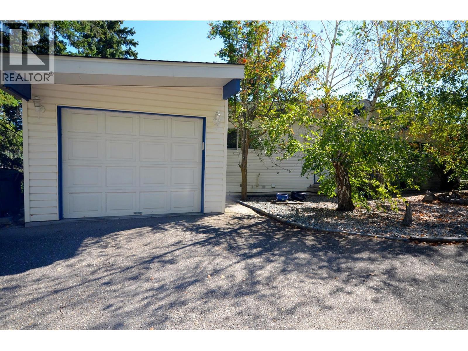 6609 Southwind Road. Vernon, British Columbia