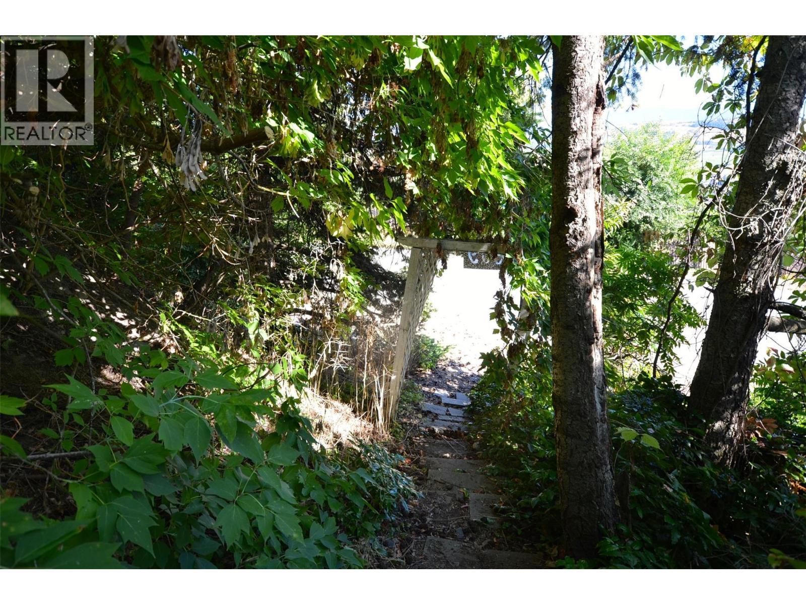 6609 Southwind Road. Vernon, British Columbia