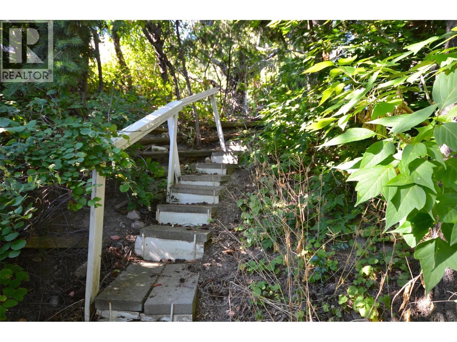 6609 Southwind Road. Vernon, British Columbia