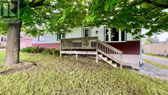 1069 7th Avenue, Hanover