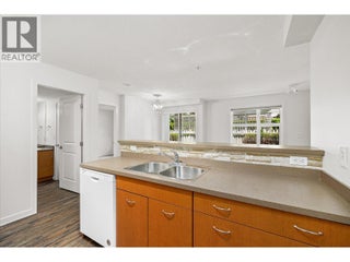 539 Yates Road Unit# 116. Kelowna, British Columbia