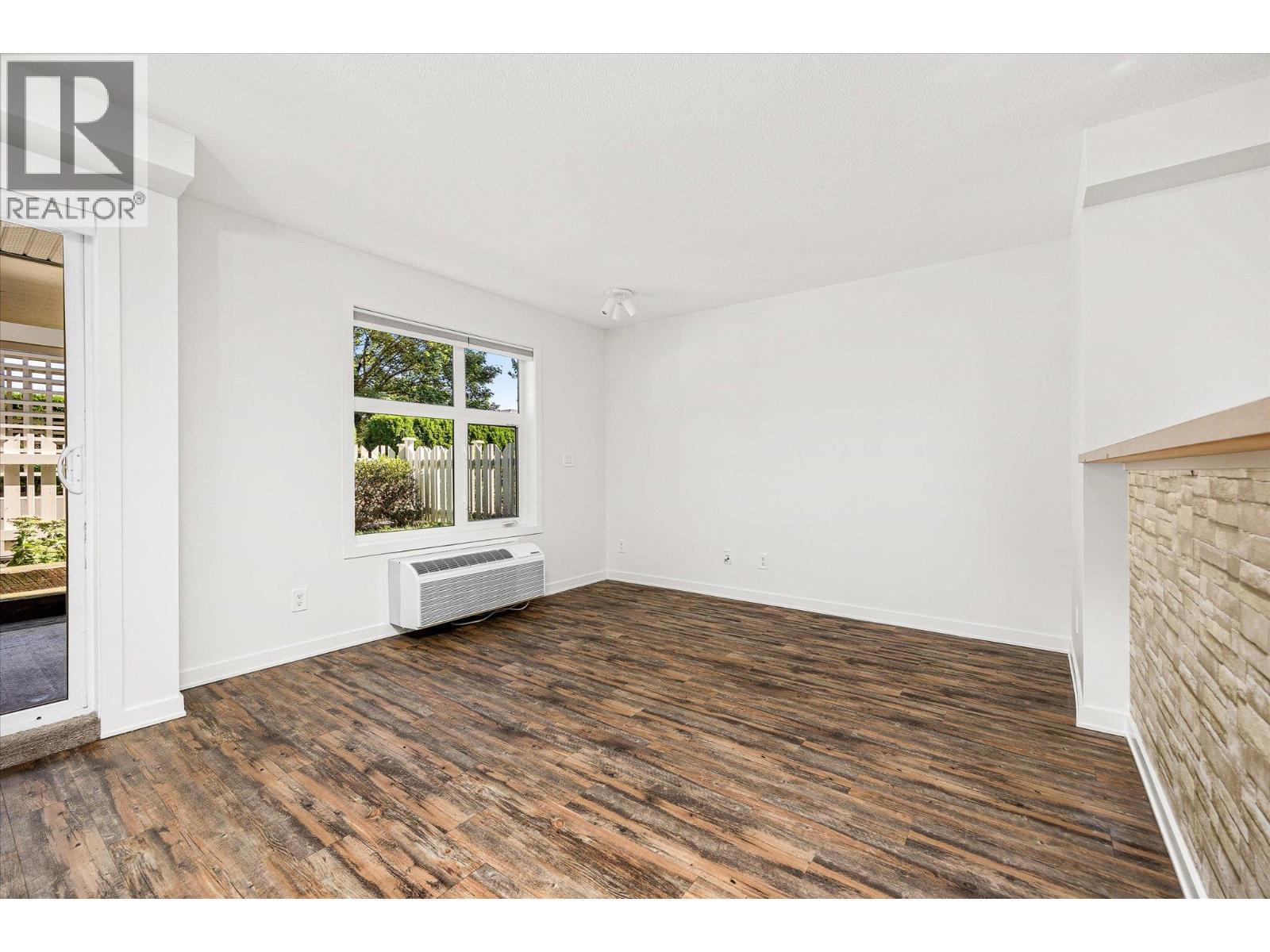 539 Yates Road Unit# 116. Kelowna, British Columbia