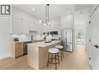 392 Chardonnay Avenue. Oliver, British Columbia