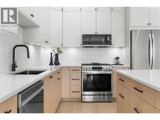 392 Chardonnay Avenue. Oliver, British Columbia