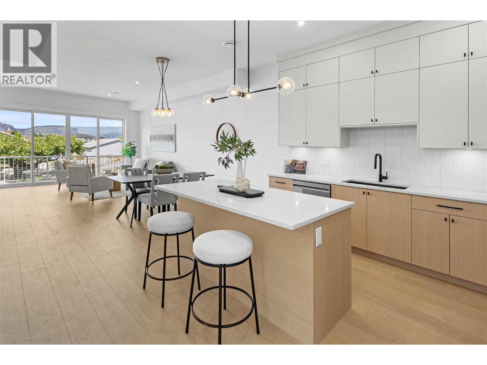 392 Chardonnay Avenue. Oliver, British Columbia