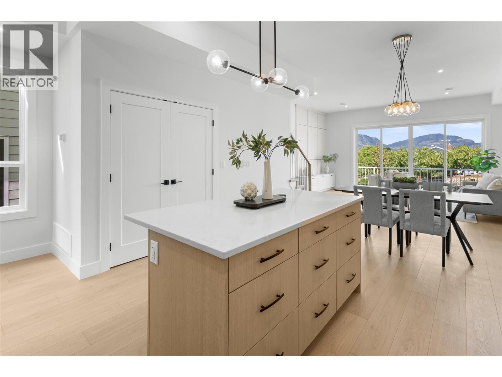 392 Chardonnay Avenue. Oliver, British Columbia