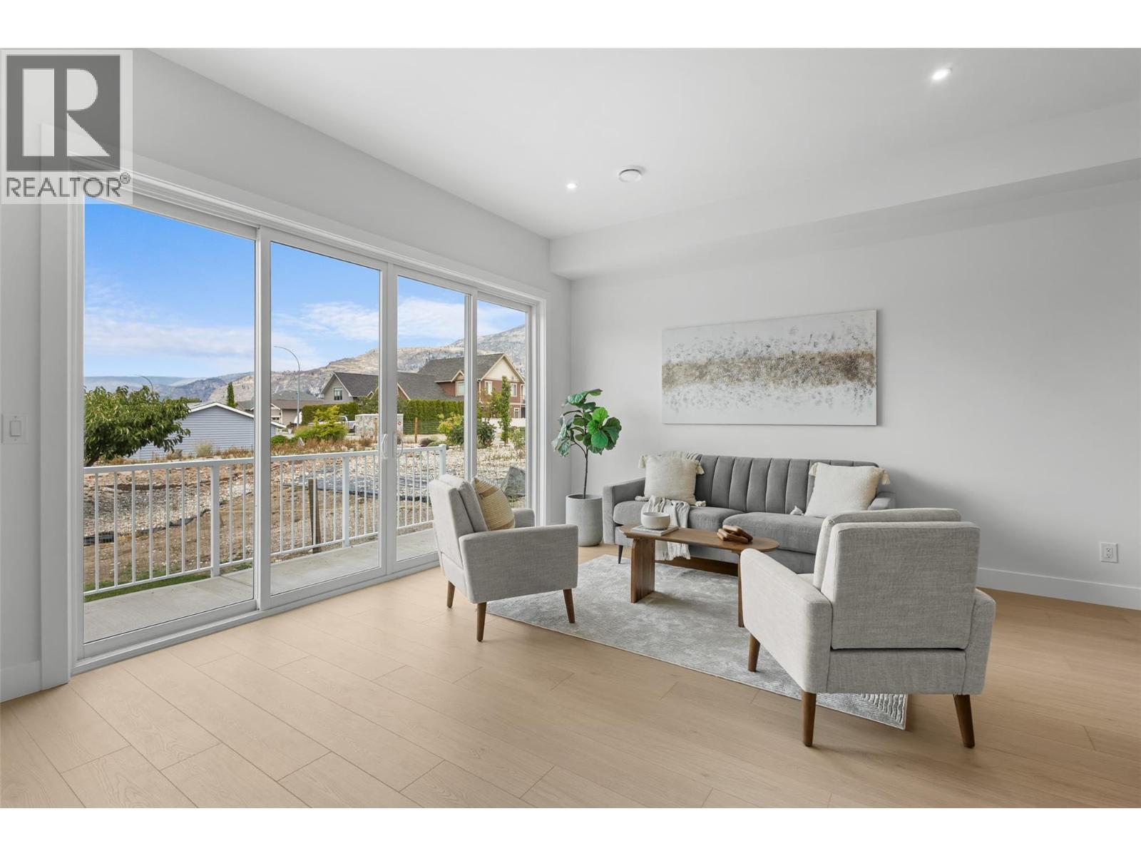 392 Chardonnay Avenue. Oliver, British Columbia