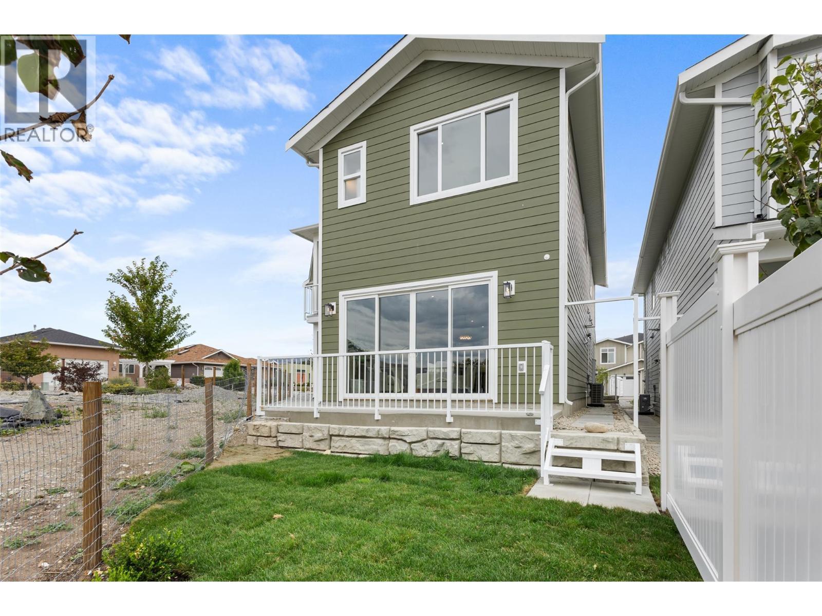392 Chardonnay Avenue. Oliver, British Columbia