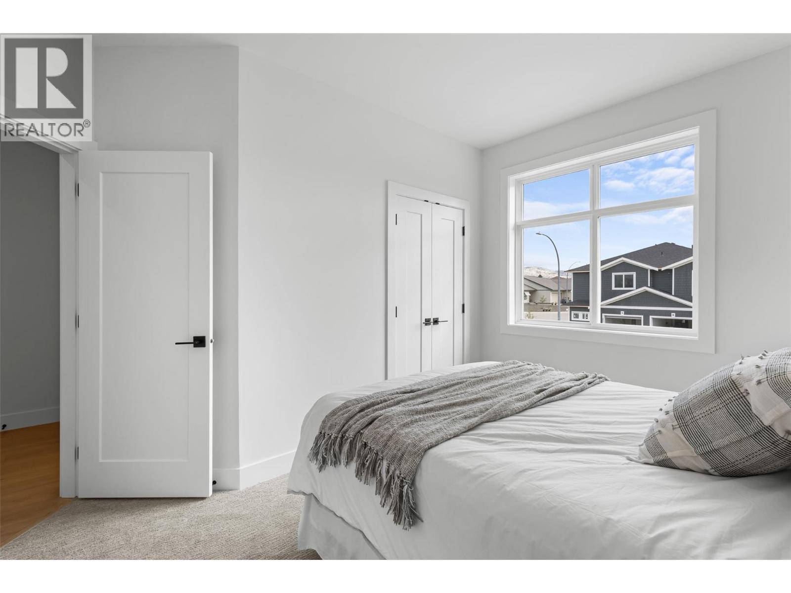 392 Chardonnay Avenue. Oliver, British Columbia