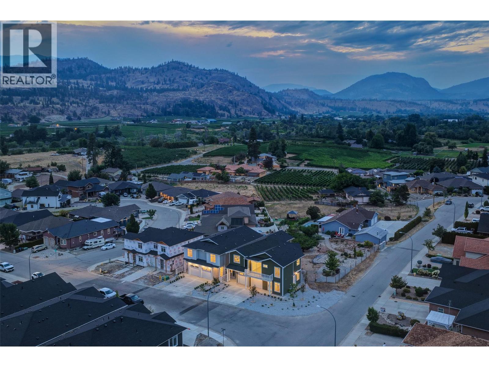 392 Chardonnay Avenue. Oliver, British Columbia