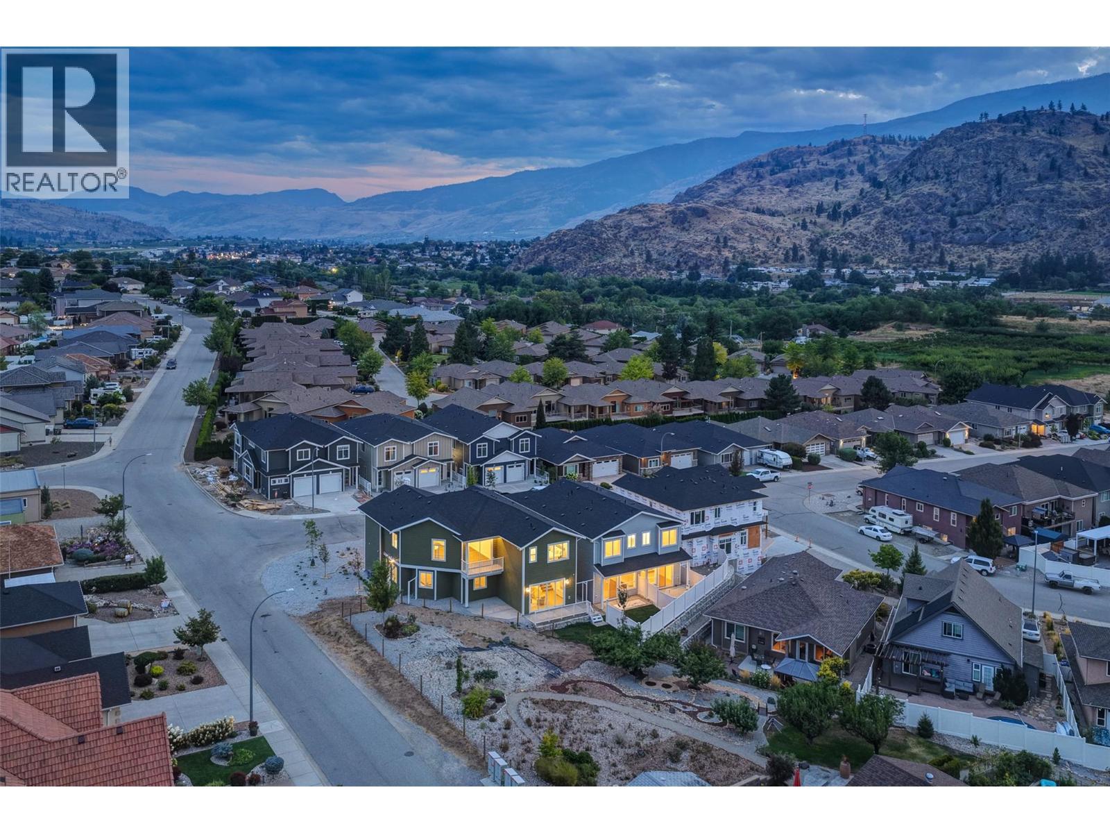 392 Chardonnay Avenue. Oliver, British Columbia