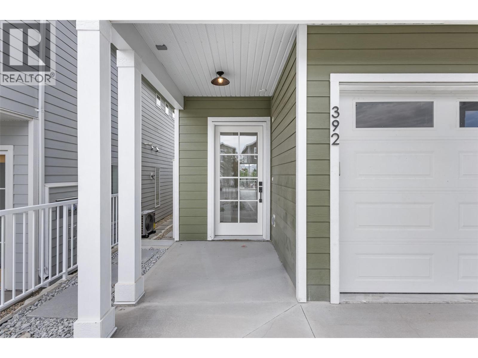 392 Chardonnay Avenue. Oliver, British Columbia