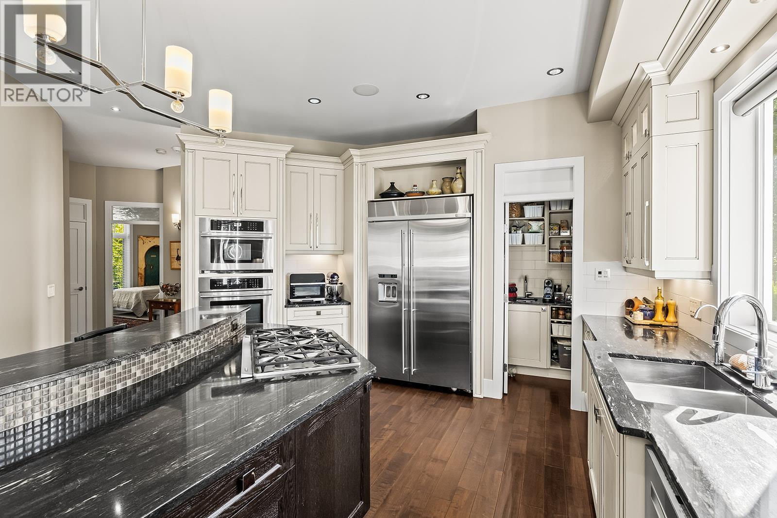 2410 Abbott Street Unit# 4. Kelowna, British Columbia