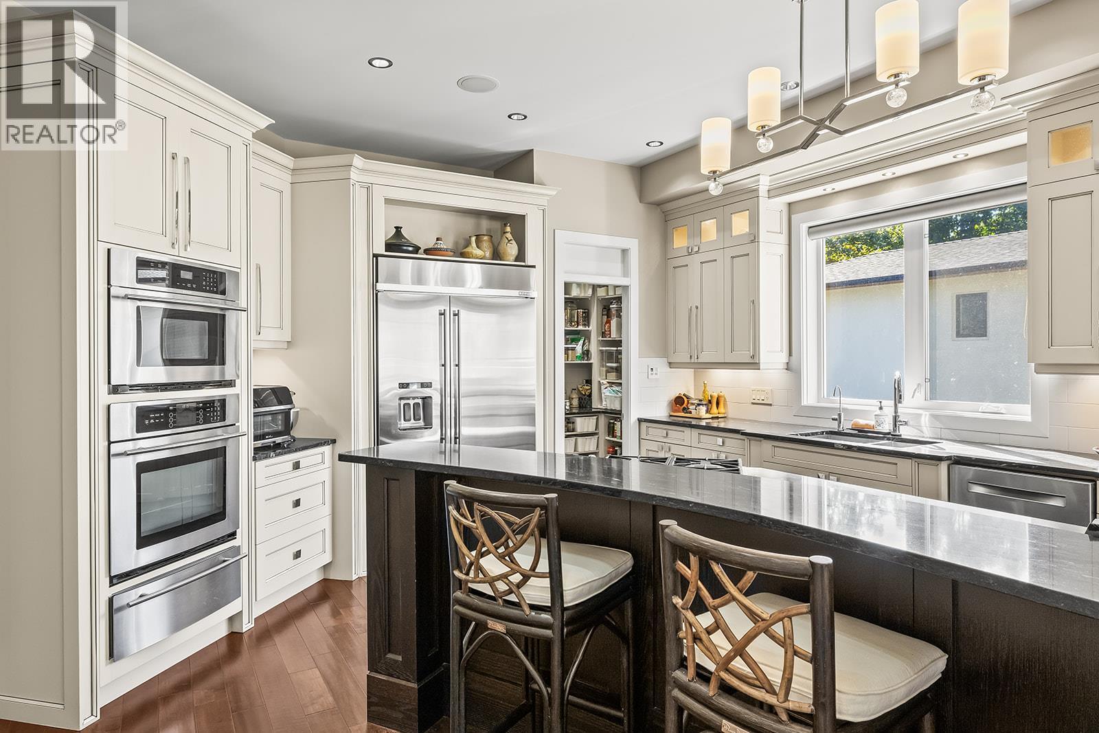 2410 Abbott Street Unit# 4. Kelowna, British Columbia