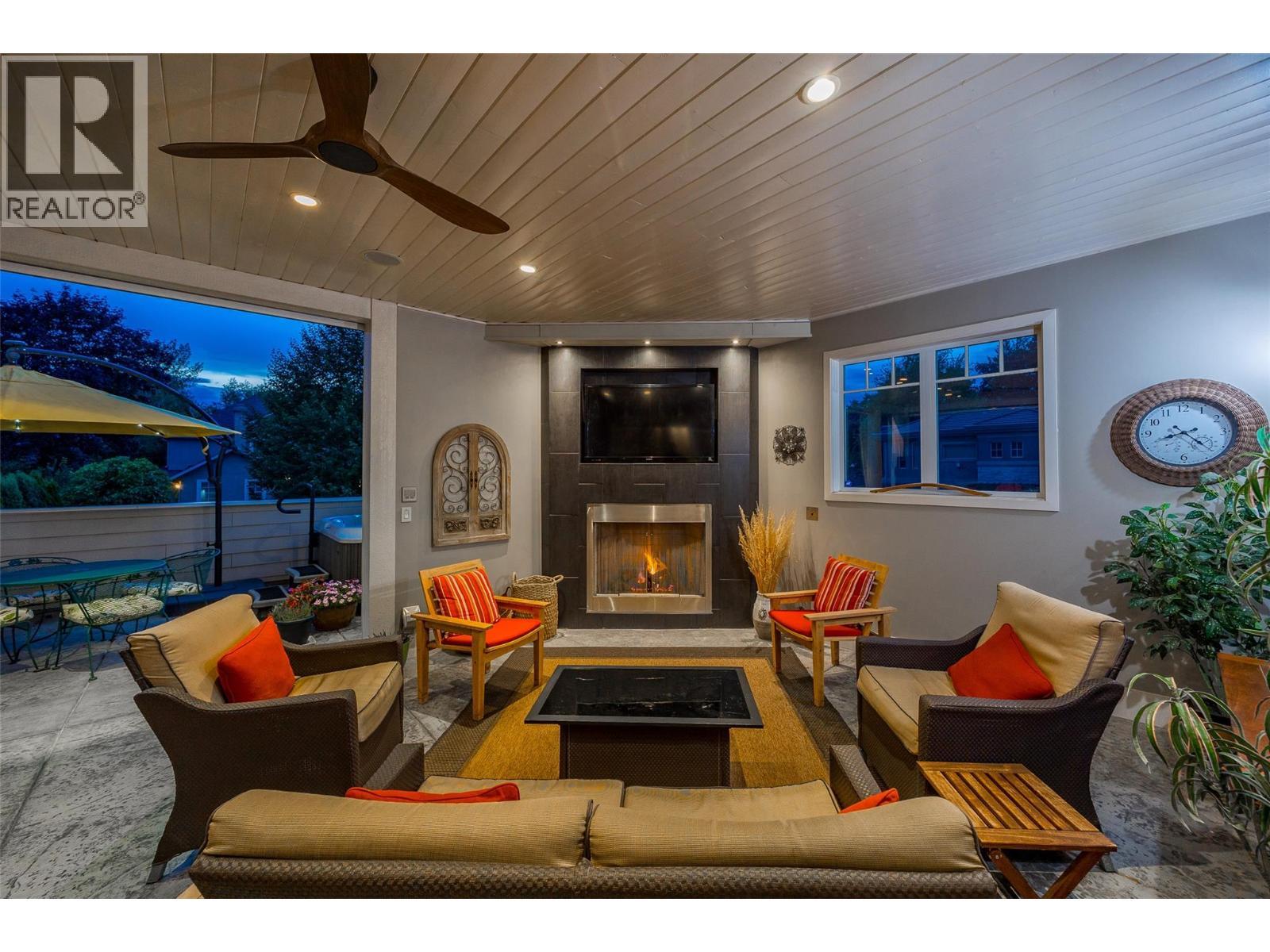 2410 Abbott Street Unit# 4. Kelowna, British Columbia