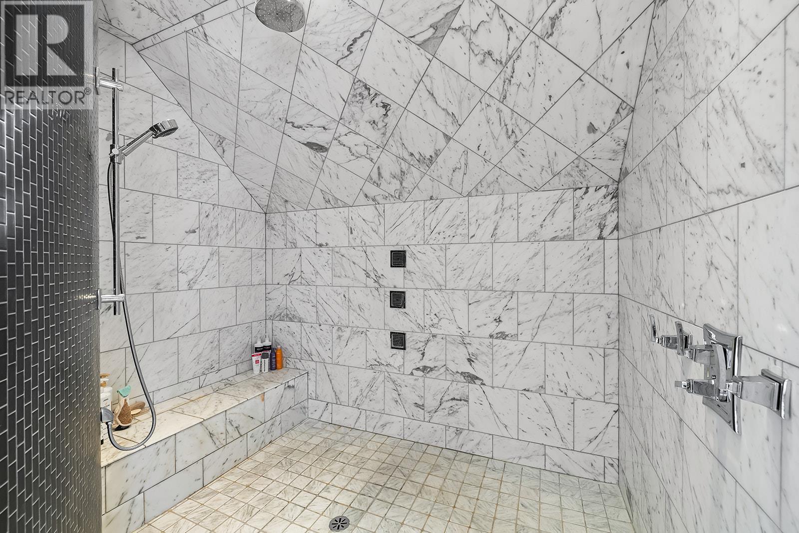 2410 Abbott Street Unit# 4. Kelowna, British Columbia