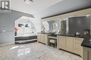 2410 Abbott Street Unit# 4. Kelowna, British Columbia