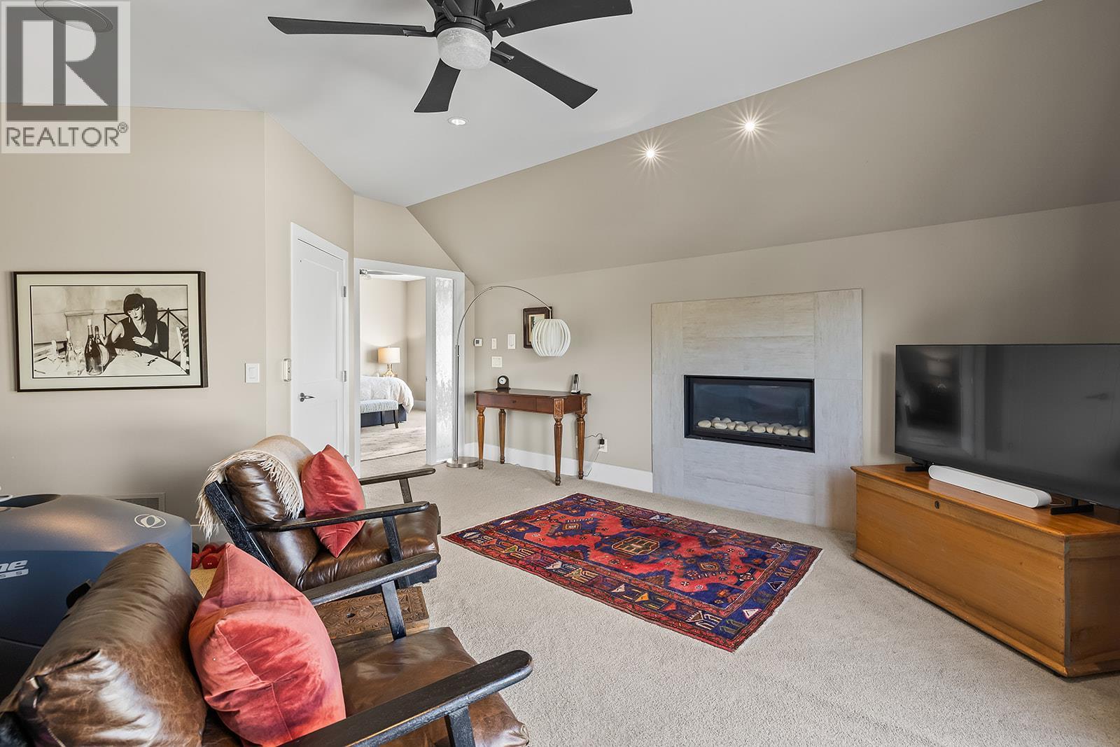 2410 Abbott Street Unit# 4. Kelowna, British Columbia