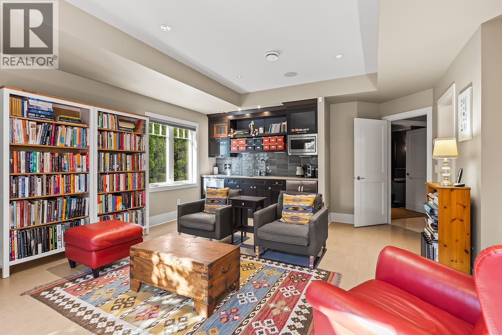 2410 Abbott Street Unit# 4. Kelowna, British Columbia