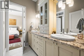 2410 Abbott Street Unit# 4. Kelowna, British Columbia