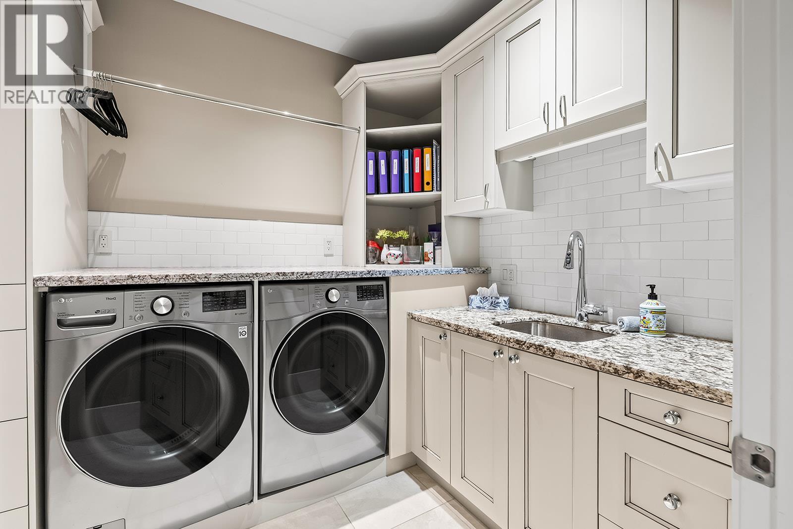 2410 Abbott Street Unit# 4. Kelowna, British Columbia