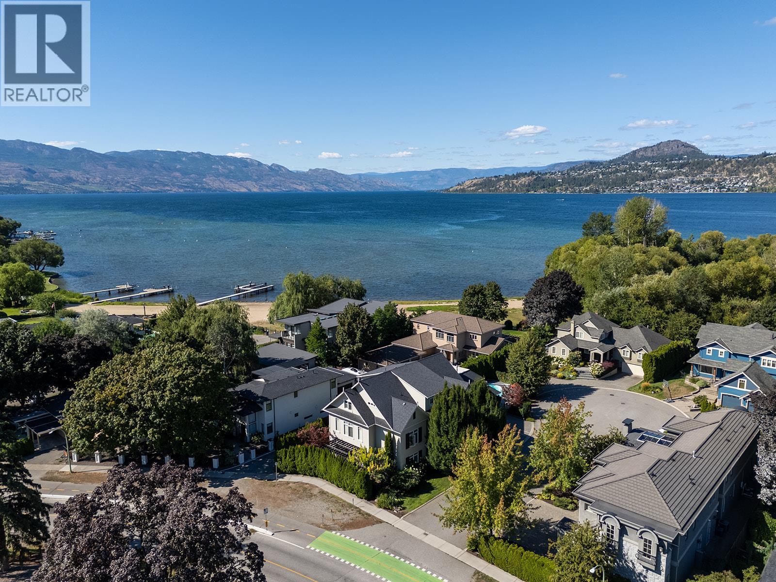 2410 Abbott Street Unit# 4. Kelowna, British Columbia